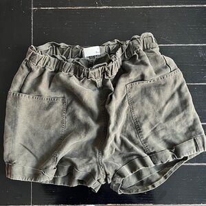 Aritzia Wilfred Free Linen Blend Harulia Short Sage Green | Medium